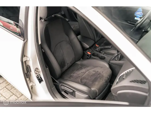 SEAT Leon Sportstourer ST 1.2 TSI Style 2017 Benzine 35