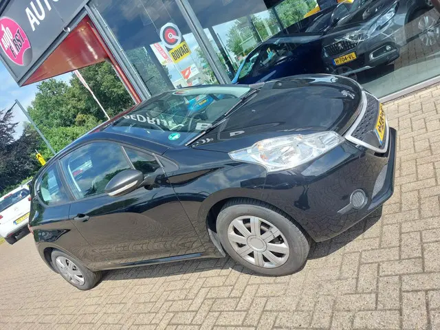 Peugeot 208 1.0 VTi LIKE 2014 Benzine 13