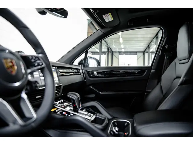 Porsche Cayenne 3.0 E-Hybrid 2021 Hybride Benzine 27