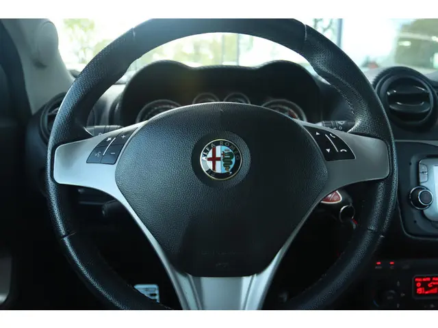 Alfa Romeo MiTo 0.9 TWINAIR ESCLUSIVO 2014 Benzine 15