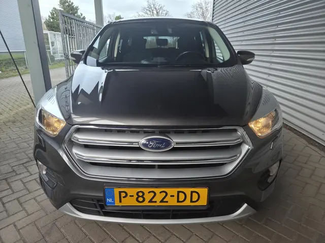 Ford Kuga 1.5 Trend 2017 Benzine 6