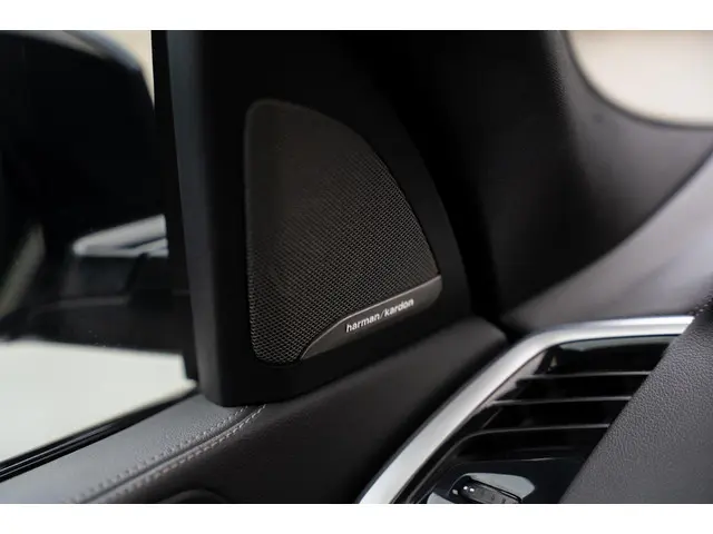 BMW X5 XDrive40i High Executive 2020 Benzine 39