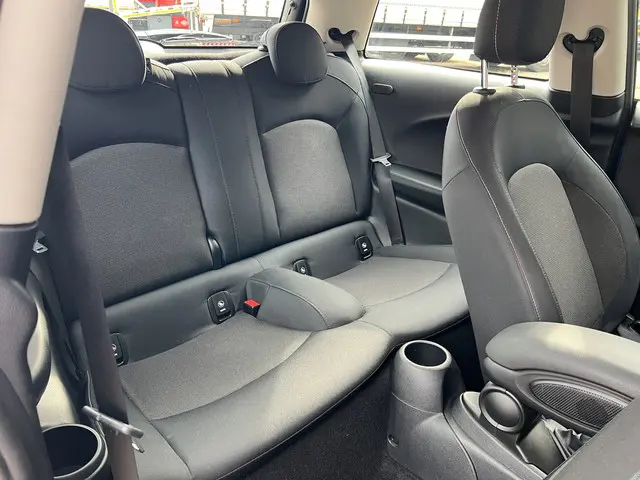 MINI Cooper Mini 1.5 Salt 2020 Benzine 24