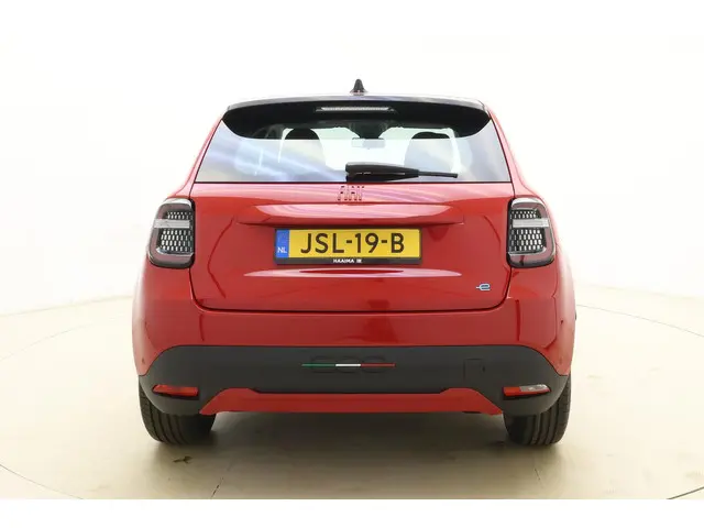 Fiat 600e RED 54 kWh 2025 Elektrisch 11