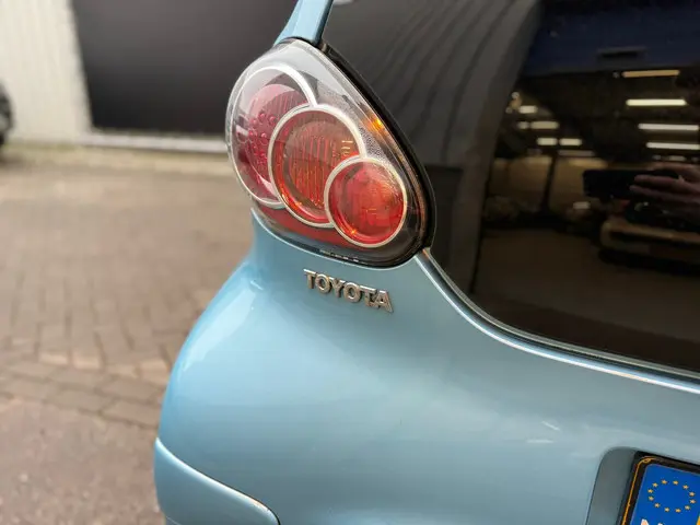 Toyota Aygo 1.0 VVT-i Dynamic Blue Automaat 2013 Benzine 7