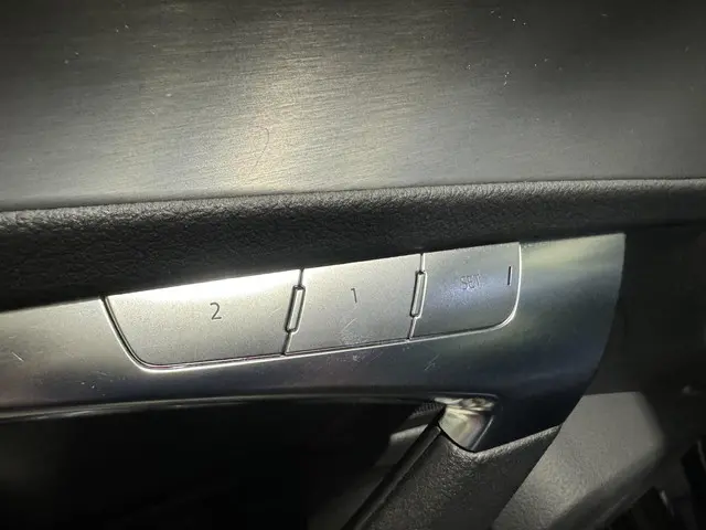 Audi A6 Limousine 40 TFSI S edition 2021 Benzine 21