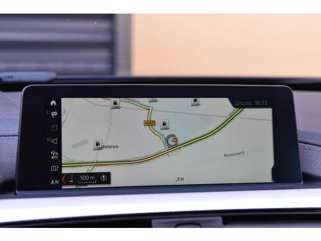 BMW 3 Serie Touring 320i 2018 Benzine 17