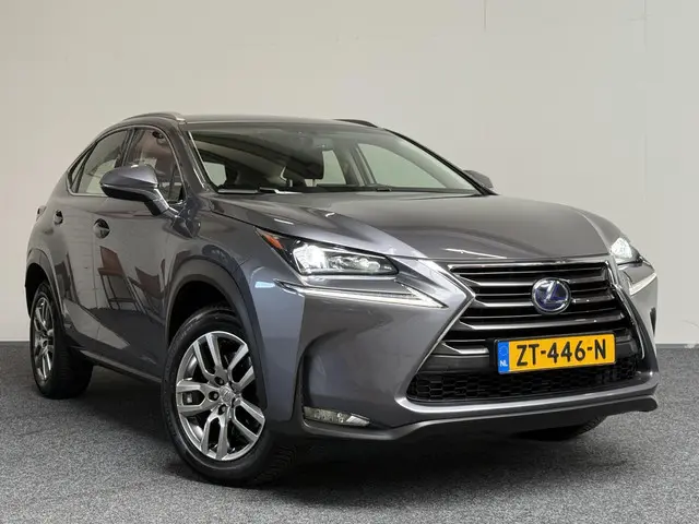 Lexus NX 300h AWD Edition 2015 Hybride Benzine 5