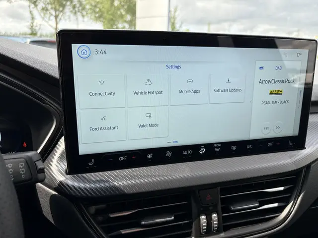 Ford Kuga 2.5 PHEV ST-Line X 2026 Hybride Benzine 33