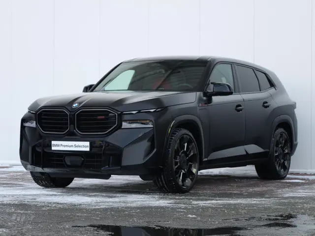 BMW XM PHEV Label Red 30 kWh 2025 Hybride Benzine 6