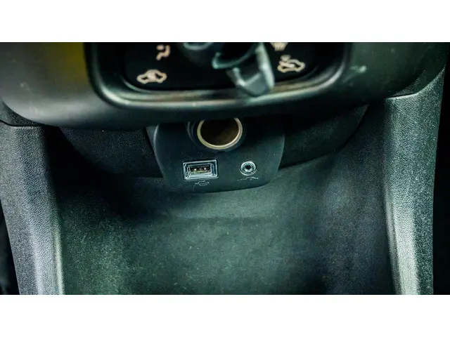 Toyota Aygo 1.0 VVT-i x-now 2016 Benzine 34