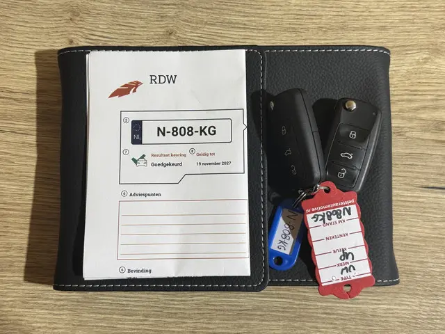 Volkswagen up! 1.0 2021 Benzine 9