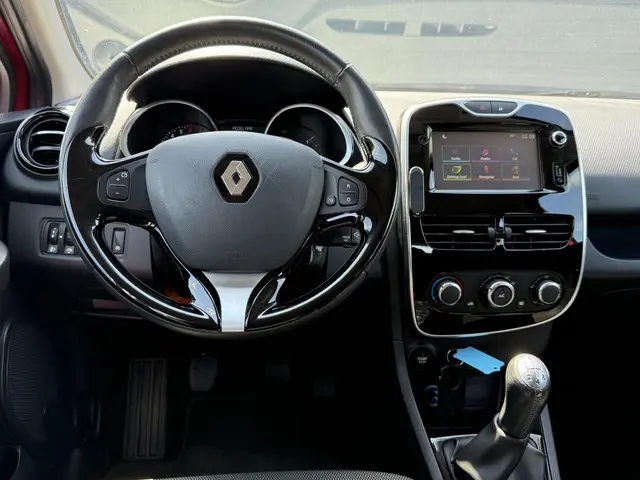 Renault Clio 0.9 TCe Limited 2016 Benzine 3