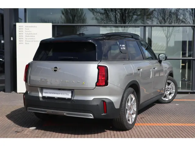 MINI Countryman SE 2025 Elektrisch 4