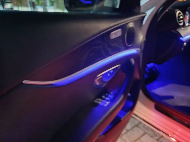 Mercedes-Benz E-Klasse 200 Premium 2017 Benzine 47