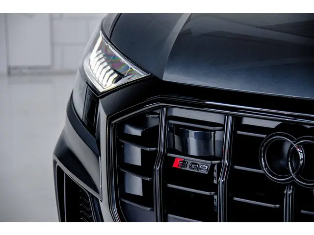 Audi SQ8 4.0 TFSI 2023 Benzine 18