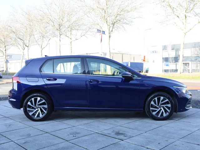 Volkswagen Golf 1.4 eHybrid PHEV 2022 Hybride Benzine 23
