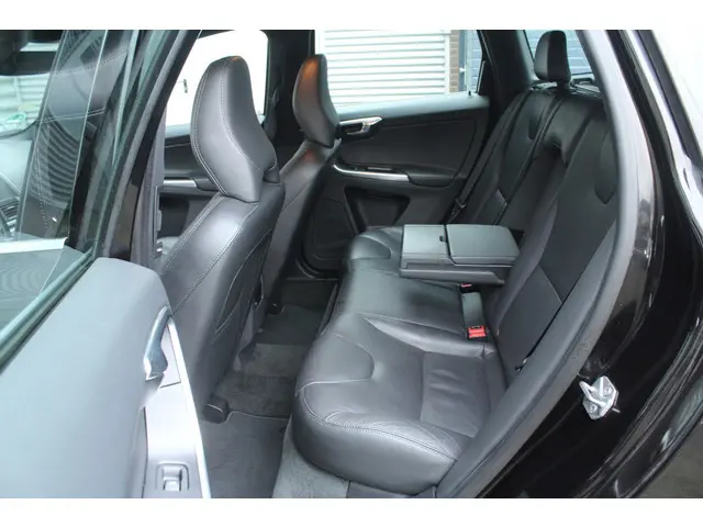 Volvo XC60 2.0 D4 FWD Polar+ 2016 Diesel 7