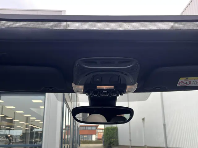 MINI Cooper Mini 1.5 Classic 2023 Benzine 69