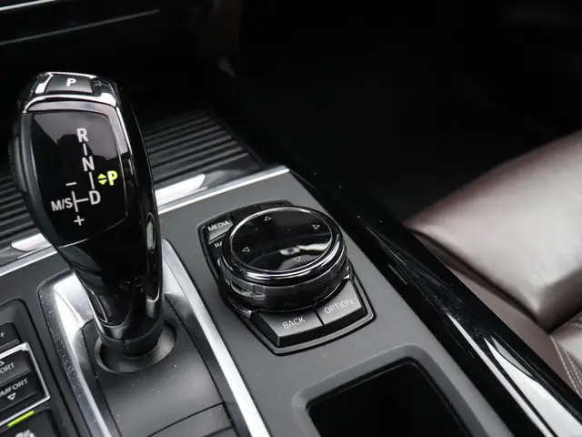 BMW X5 xDrive40e iPerformance 2015 Hybride Benzine 26