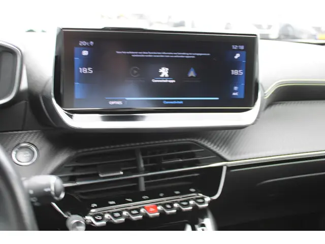 Peugeot 2008 1.2 PureTech GT-Line 2021 Benzine 22