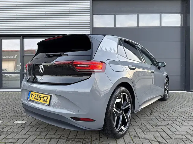 Volkswagen ID.3 First Plus 58 kWh 2020 Elektrisch 37