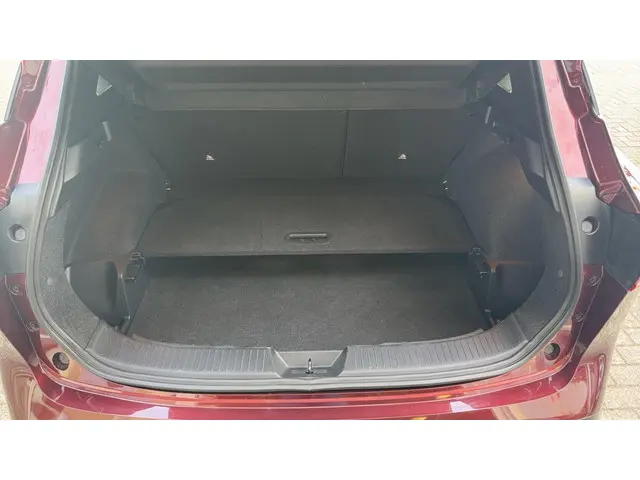 Nissan QASHQAI 1.3 MHEV N-Connecta 2023 Benzine 9