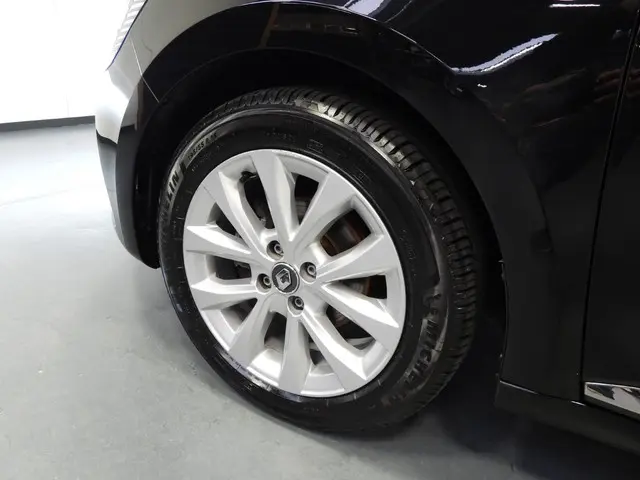 Renault Clio 1.0 TCe Intens 2020 Benzine 29