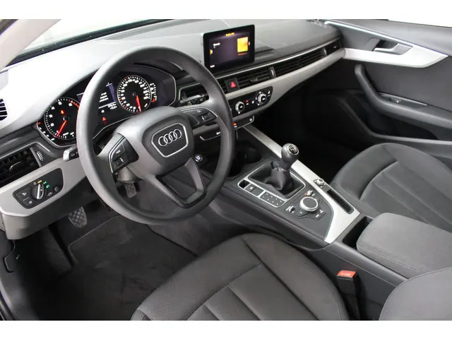 Audi A4 Avant 35 TFSI Pro Line 2019 Hybride Benzine 9