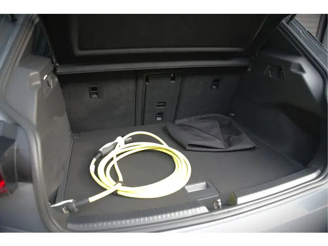 CUPRA Born Copper Edition One 62 kWh 2021 Elektrisch 66