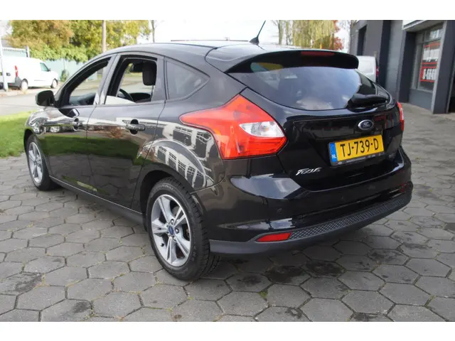 Ford Focus 1.0 EcoBoost Lease Trend 2013 Benzine 8