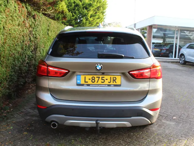 BMW X1 SDrive18i High Executive 2019 Benzine 23