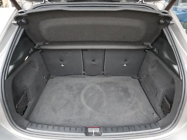 Mercedes-Benz GLA 250 e AMG Line 2021 Hybride Benzine 8