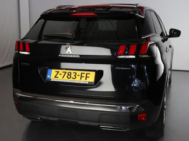 Peugeot 3008 1.6 HYbrid4 300 GT 2020 Hybride Benzine 37