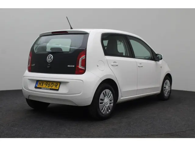 Volkswagen up! 3