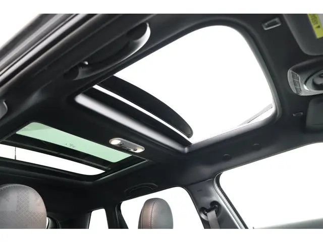 MINI Cooper Mini 1.5 60 Years Edition 2020 Benzine 52