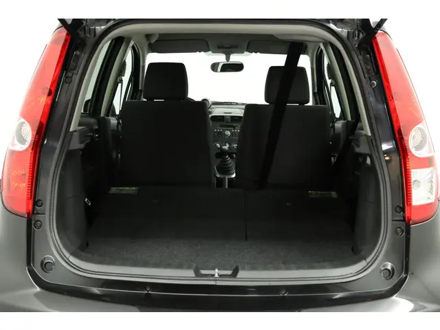 Suzuki Splash 1.0 VVT Exclusive EASSS 2012 Benzine 24