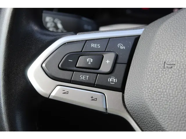 Volkswagen Golf Variant 1.0 TSI Life 2021 Benzine 10