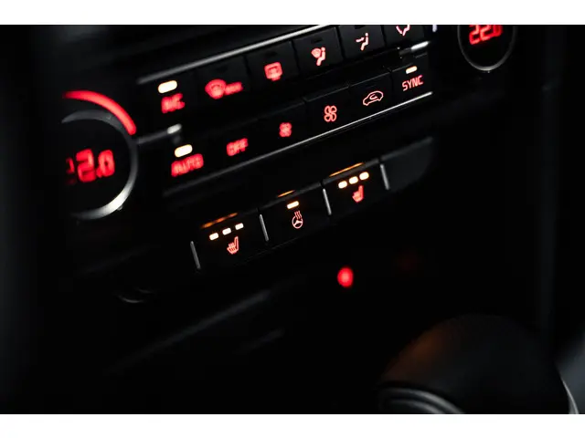 Kia Ceed 1.6 T-GDi GT 2023 Benzine 31