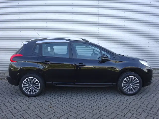 Peugeot 2008 1.2 PureTech Active 2016 Benzine 5