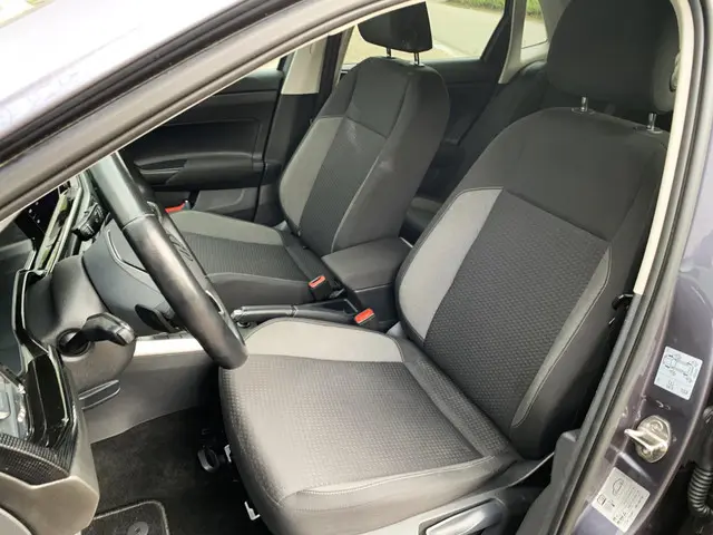 Volkswagen Polo 1.0 TSI Life Business, DSG 2022 Benzine 14