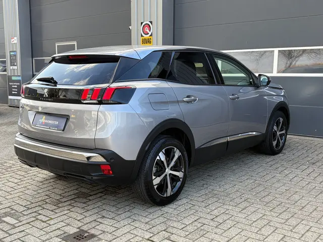 Peugeot 3008 1.6 PureTech Allure Automaat 2018 Benzine 6