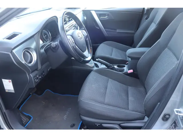 Toyota Auris 1.8 Hybrid Aspiration 2013 Hybride Benzine 20