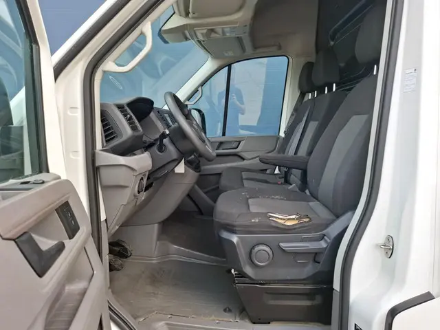 Volkswagen Crafter 35 2.0 TDI L3H3 Trendline 2018 Diesel 23