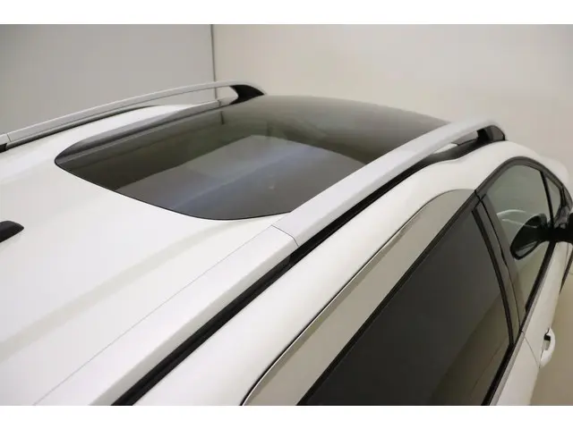 Peugeot 2008 1.2 PureTech Allure 2019 Benzine 16