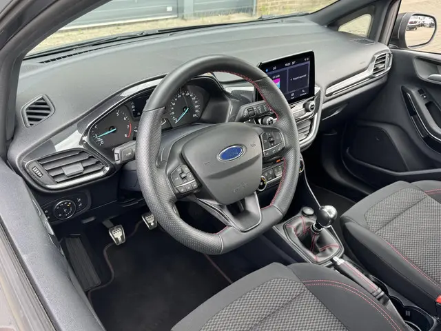 Ford Fiesta 1.0 ECOBOOST ST-LINE 2021 Benzine 4