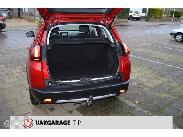 Peugeot 2008 1.2 GT-line 2018 Benzine 6