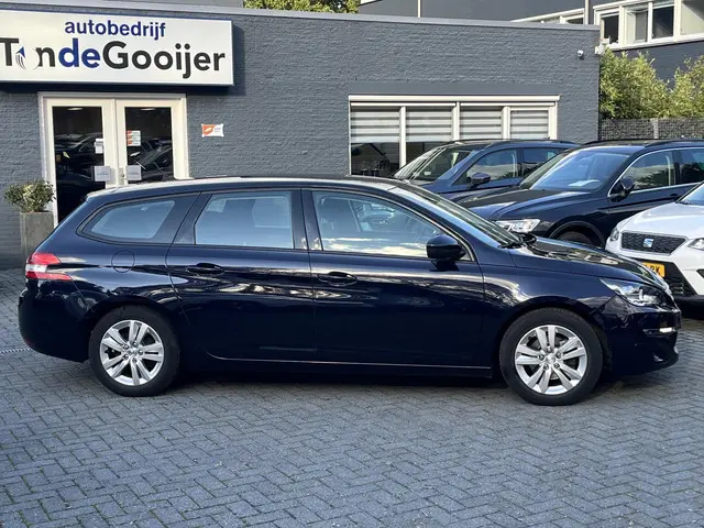 Peugeot 308 2