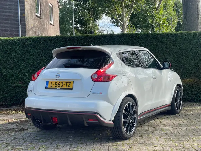 Nissan Juke 1.6 Turbo NISMO|Uniek|Camera| 2013 Benzine 5