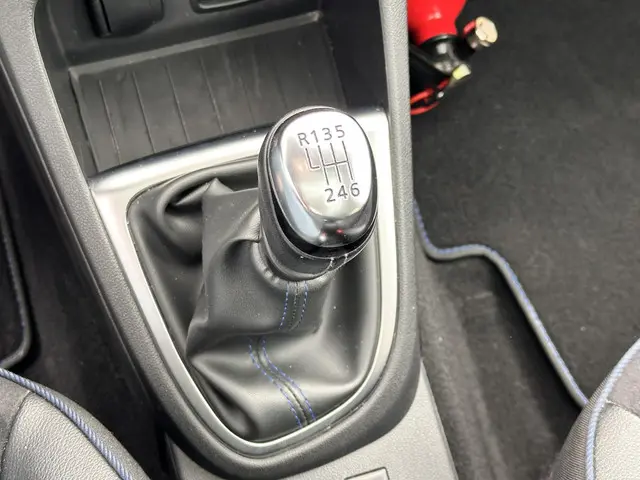 Renault Captur 1.3 TCe S-Edition 2018 Benzine 24